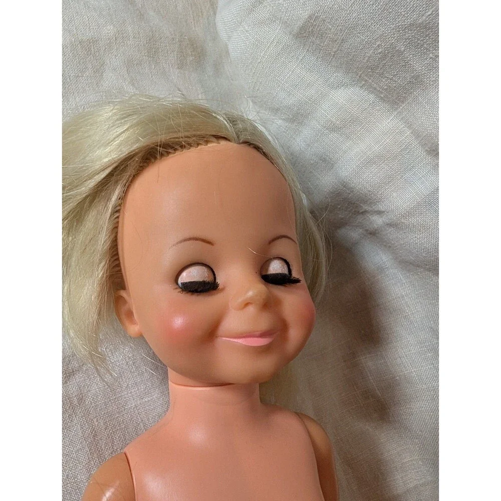 Vintage 1970 Ideal Crissy Family Velvet Doll with Growing Hair